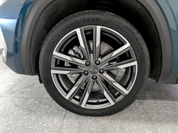 Geely Monjaro I с пробегом 2024 года, цена 3 550 000 рублей, 40660 км, внедорожник, Автокод Объявления