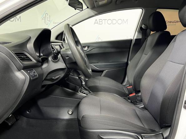 Hyundai Solaris II Рестайлинг с пробегом 2021 года, цена 1 239 000 рублей, 177372 км, седан, Автокод Объявления