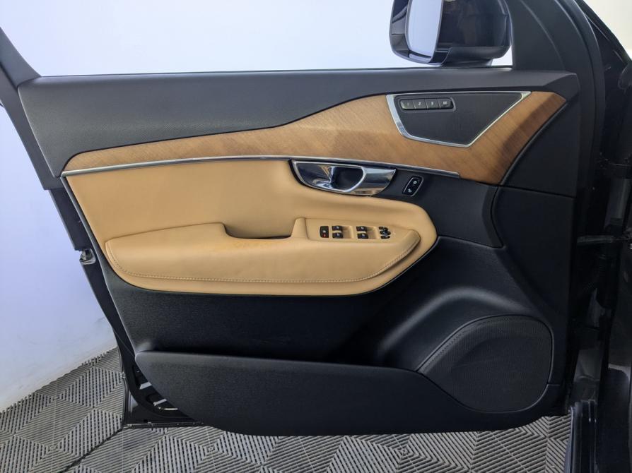 Volvo XC90 II Москва  - изображение 17