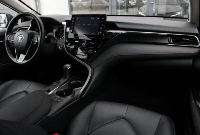 Toyota Camry VIII (XV70) Рестайлинг с пробегом 2021 года, цена 4 095 000 рублей, 35198 км, седан, Автокод Объявления