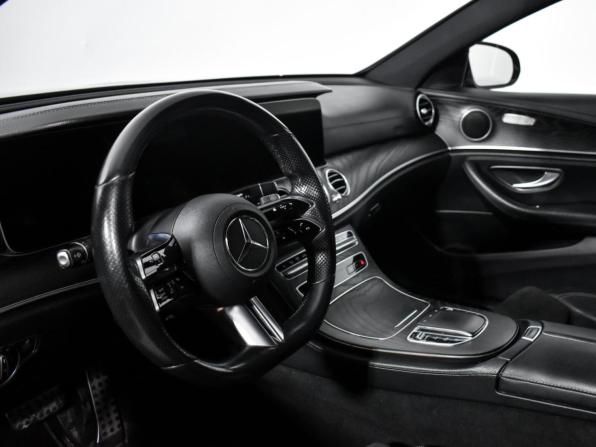 Mercedes-Benz E-Класс V (W213 S213 C238) Рестайлинг с пробегом 2021 года, цена 3 465 000 рублей, 242106 км, седан, Автокод Объявления