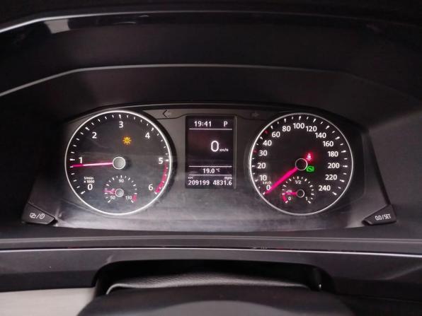 Volkswagen Caravelle T6 с пробегом 2019 года, цена 2 520 000 рублей, 209200 км, минивэн, Автокод Объявления