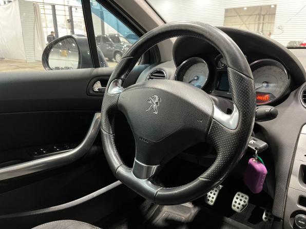 Peugeot 408 I с пробегом 2015 года, цена 395 000 рублей, 255356 км, седан, Автокод Объявления