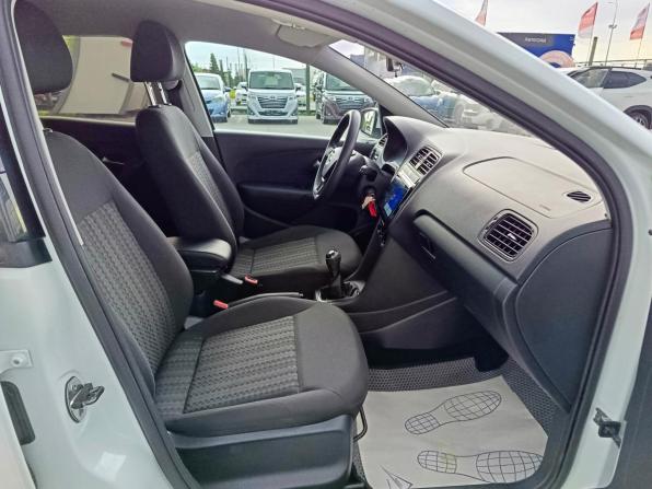 Volkswagen Polo V Рестайлинг с пробегом 2017 года, цена 969 995 рублей, 146137 км, седан, Автокод Объявления