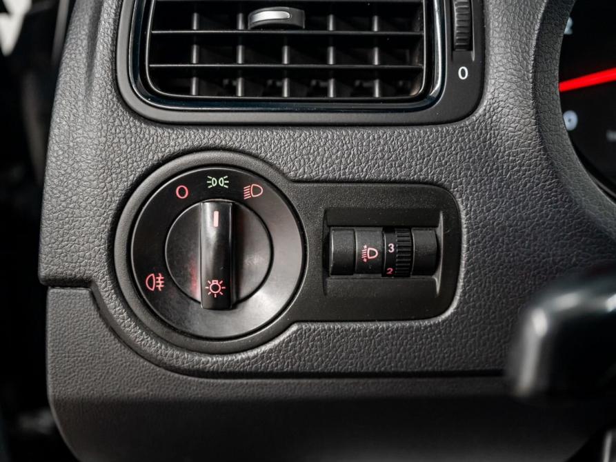 Volkswagen Polo V Красноярск  - изображение 16