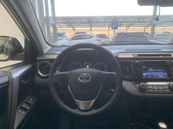 Toyota RAV4 IV (XA40) Рестайлинг с пробегом 2016 года, цена 2 300 000 рублей, 252000 км, внедорожник, Автокод Объявления