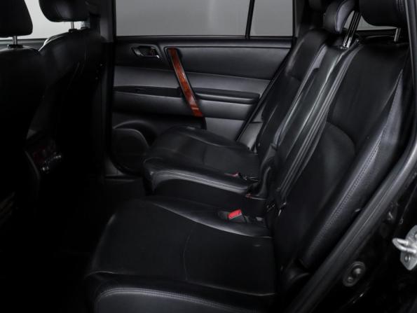 Toyota Highlander II (XU40) Рестайлинг с пробегом 2013 года, цена 1 920 000 рублей, 208000 км, внедорожник, Автокод Объявления