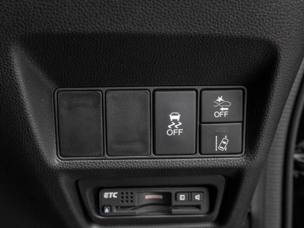 Honda Stepwgn V с пробегом 2016 года, цена 2 170 000 рублей, 96221 км, минивэн, Автокод Объявления