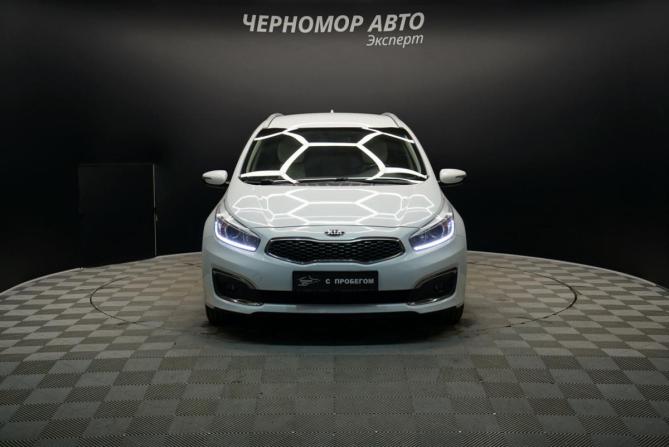 Kia Ceed II Рестайлинг с пробегом 2017 года, цена 1 640 000 рублей, 105000 км, универсал, Автокод Объявления