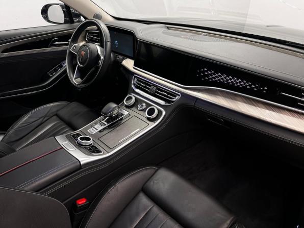 Hongqi H9 I с пробегом 2023 года, цена 3 650 000 рублей, 107101 км, седан, Автокод Объявления