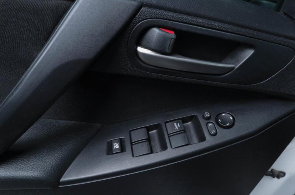 Mazda 3 II (BL) Рестайлинг Челябинск  - изображение 9