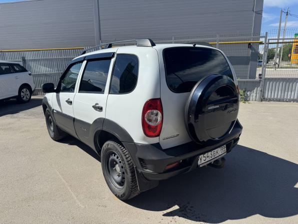 Chevrolet Niva I Рестайлинг с пробегом 2016 года, цена 599 000 рублей, 170082 км, внедорожник, Автокод Объявления