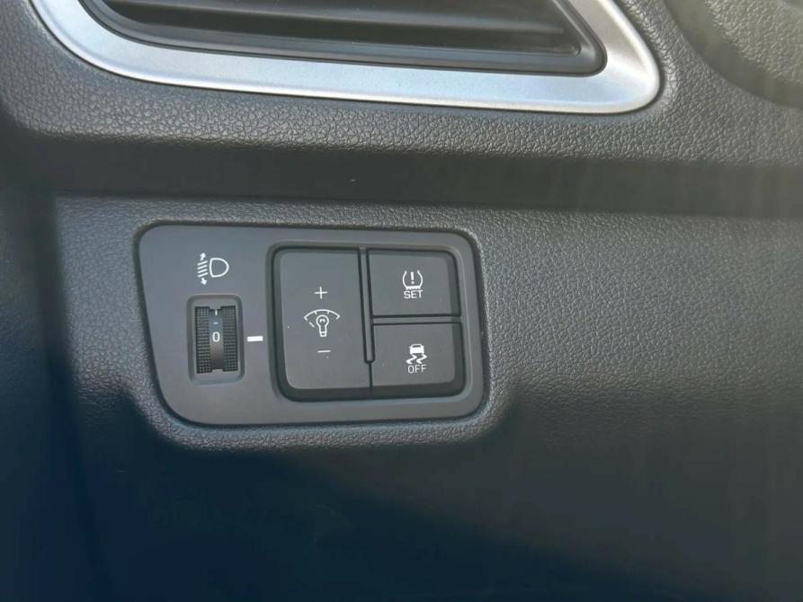 Hyundai Solaris II Мурманск  - изображение 11