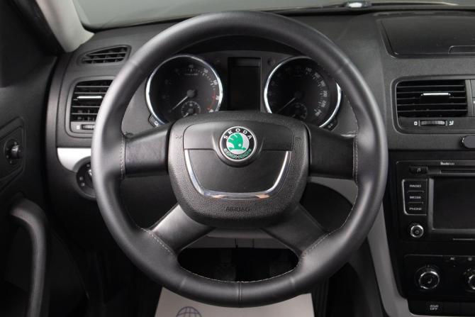 Skoda Yeti I с пробегом 2012 года, цена 879 000 рублей, 190000 км, внедорожник, Автокод Объявления