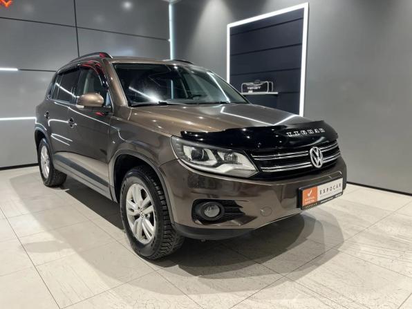Volkswagen Tiguan I Рестайлинг с пробегом 2015 года, цена 1 370 000 рублей, 255000 км, внедорожник, Автокод Объявления