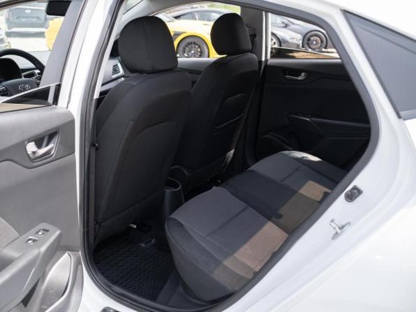 Hyundai Solaris II с пробегом 2018 года, цена 1 279 000 рублей, 96660 км, седан, Автокод Объявления