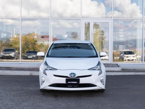 Toyota Prius IV (XW50) с пробегом 2018 года, цена 1 730 000 рублей, 137011 км, лифтбек, Автокод Объявления