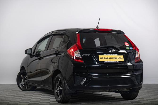 Honda Fit III с пробегом 2013 года, цена 1 149 000 рублей, 142000 км, хэтчбек, Автокод Объявления