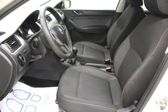 Skoda Rapid I с пробегом 2016 года, цена 897 500 рублей, 231860 км, лифтбек, Автокод Объявления