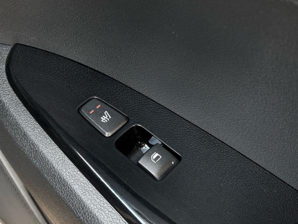 Kia Sportage V с пробегом 2022 года, цена 3 330 000 рублей, 56850 км, внедорожник, Автокод Объявления