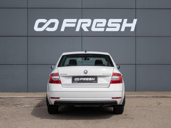 Skoda Octavia III (A7) Рестайлинг с пробегом 2018 года, цена 1 750 000 рублей, 61843 км, лифтбек, Автокод Объявления