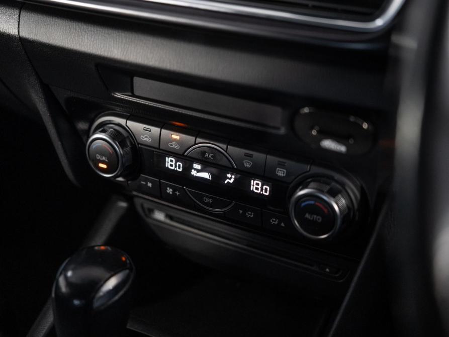 Mazda Axela III Рестайлинг Иркутск  - изображение 15