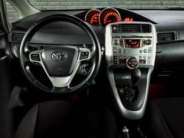 Toyota Verso I с пробегом 2011 года, цена 989 000 рублей, 229128 км, компактвэн, Автокод Объявления
