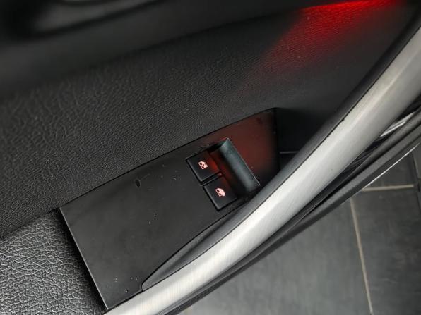 Opel Astra J Рестайлинг с пробегом 2012 года, цена 675 000 рублей, 218517 км, хэтчбек, Автокод Объявления