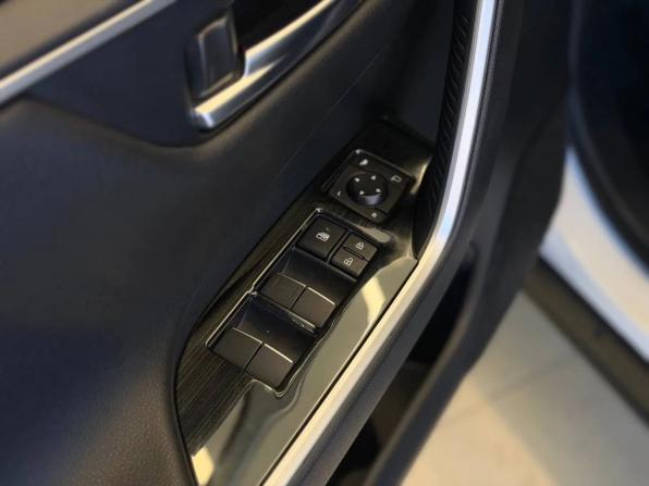 Toyota RAV4 V (XA50) с пробегом 2021 года, цена 3 520 000 рублей, 46181 км, внедорожник, Автокод Объявления