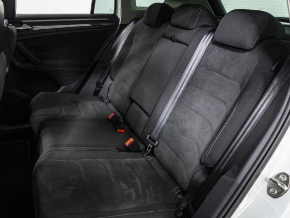 Volkswagen Tiguan II с пробегом 2018 года, цена 3 319 000 рублей, 87528 км, внедорожник, Автокод Объявления