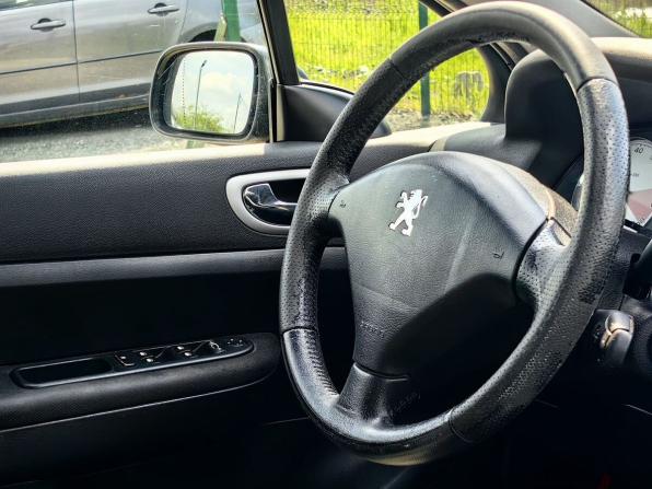 Peugeot 307 I Рестайлинг с пробегом 2007 года, цена 299 000 рублей, 252000 км, хэтчбек, Автокод Объявления