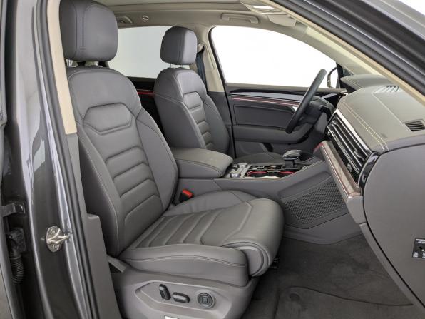 Volkswagen Touareg III Рестайлинг с пробегом 2025 года, цена 8 200 000 рублей, 2517 км, внедорожник, Автокод Объявления