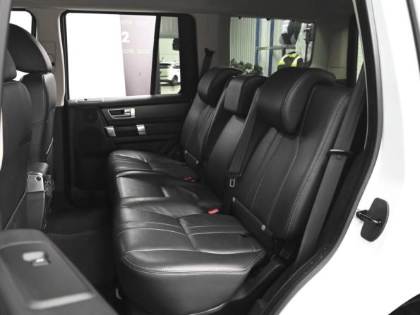 Land Rover Discovery IV Рестайлинг с пробегом 2015 года, цена 2 495 000 рублей, 147503 км, внедорожник, Автокод Объявления