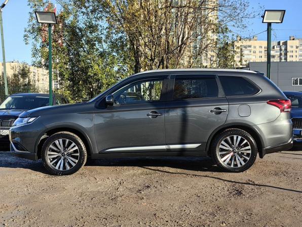 Mitsubishi Outlander III Рестайлинг 3 с пробегом 2019 года, цена 1 849 000 рублей, 154733 км, внедорожник, Автокод Объявления