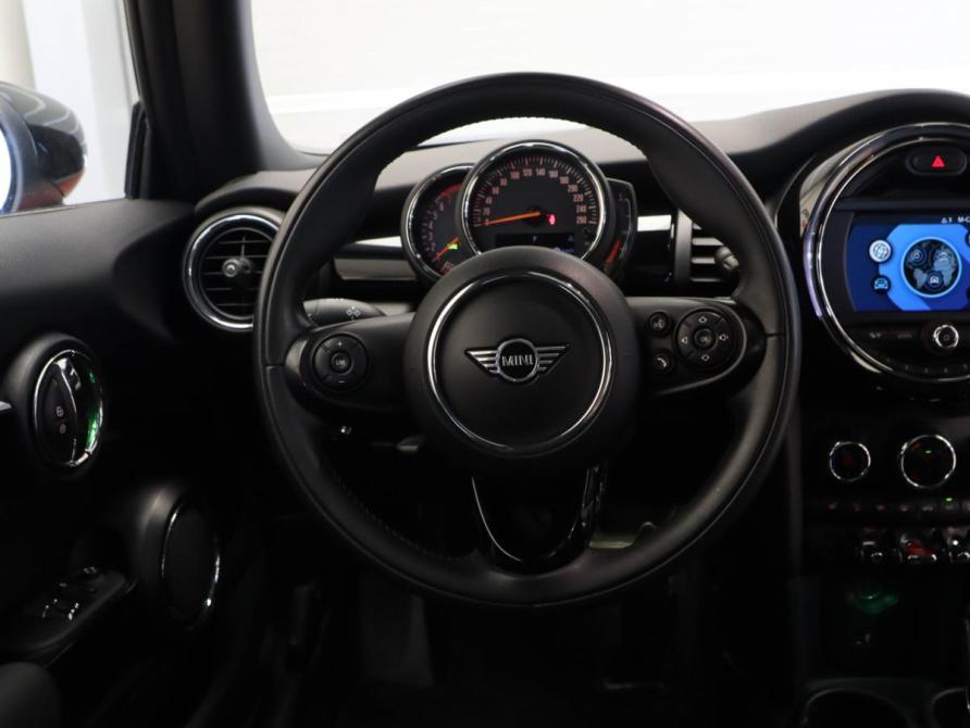 Mini Hatch III (F55/F56) Рестайлинг Москва  - изображение 8