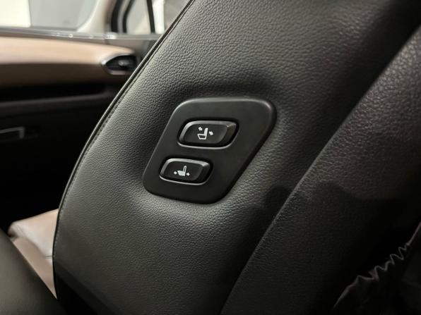 Hyundai Santa Fe IV Рестайлинг с пробегом 2022 года, цена 3 310 000 рублей, 99068 км, внедорожник, Автокод Объявления