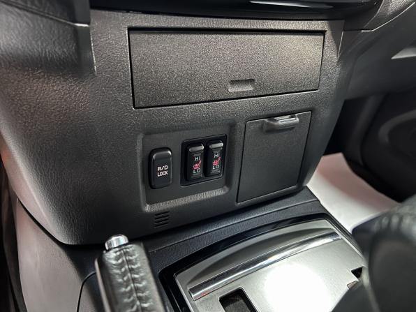 Mitsubishi Pajero IV Рестайлинг 2 с пробегом 2015 года, цена 2 480 000 рублей, 175438 км, внедорожник, Автокод Объявления