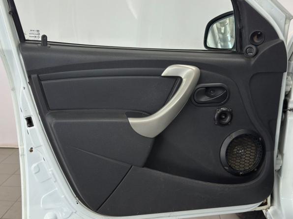 Renault Logan I Рестайлинг с пробегом 2011 года, цена 399 000 рублей, 221250 км, седан, Автокод Объявления