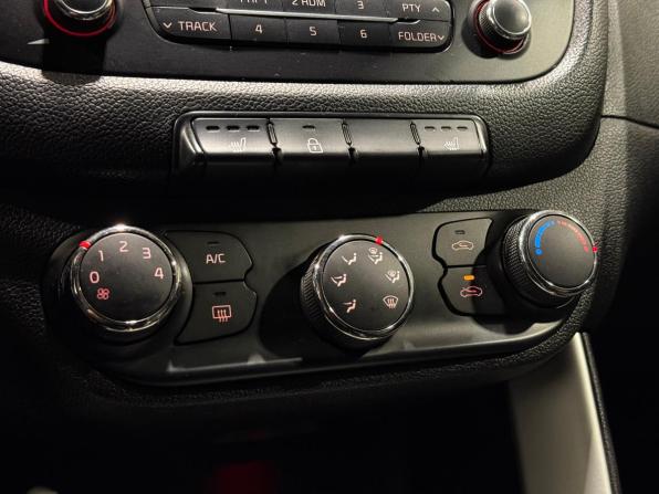 Kia Ceed II с пробегом 2013 года, цена 880 000 рублей, 210401 км, хэтчбек, Автокод Объявления
