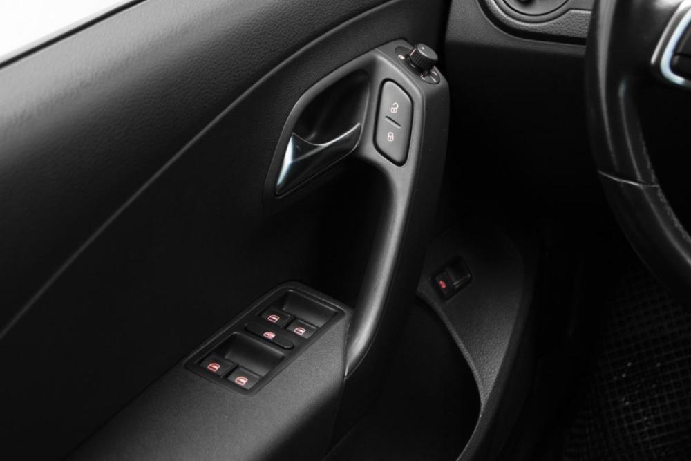 Volkswagen Polo V Рестайлинг Москва  - изображение 16