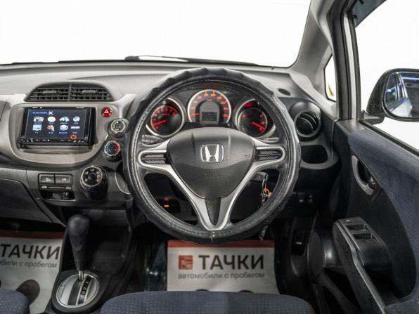 Honda Fit II с пробегом 2009 года, цена 775 000 рублей, 156245 км, хэтчбек, Автокод Объявления