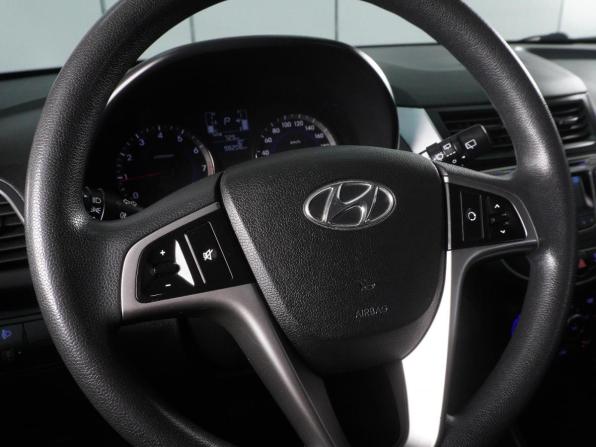 Hyundai Solaris I Рестайлинг с пробегом 2016 года, цена 1 175 000 рублей, 98208 км, хэтчбек, Автокод Объявления