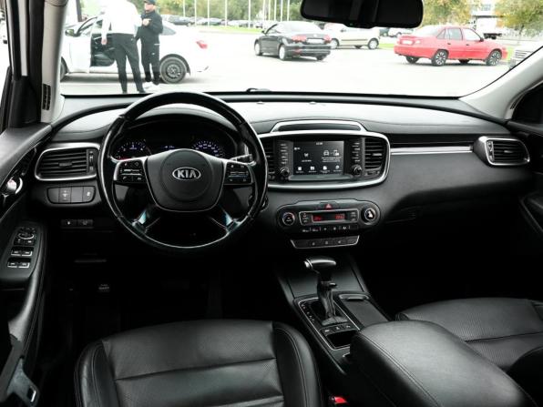 Kia Sorento III Prime Рестайлинг с пробегом 2018 года, цена 2 679 000 рублей, 193585 км, внедорожник, Автокод Объявления