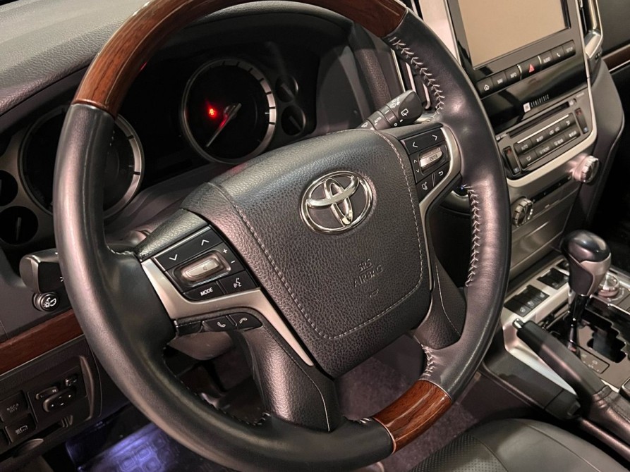 Toyota Land Cruiser 200 Series Рестайлинг 2 Нижний Тагил  - изображение 19