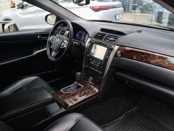 Toyota Camry VII (XV50) Рестайлинг 2 с пробегом 2017 года, цена 2 250 000 рублей, 169930 км, седан, Автокод Объявления