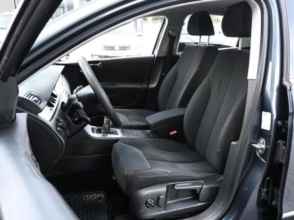 Volkswagen Passat B6 с пробегом 2007 года, цена 610 000 рублей, 259374 км, седан, Автокод Объявления