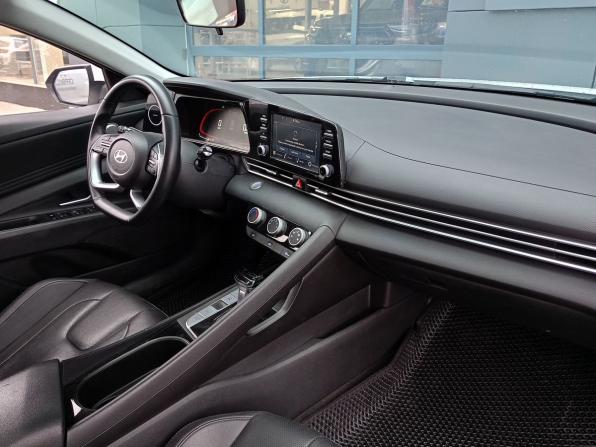 Hyundai Elantra VII (CN7) Рестайлинг с пробегом 2023 года, цена 1 870 000 рублей, 70096 км, седан, Автокод Объявления