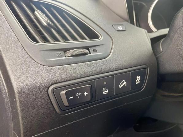 Hyundai ix35 I Рестайлинг с пробегом 2013 года, цена 1 700 000 рублей, 42098 км, внедорожник, Автокод Объявления