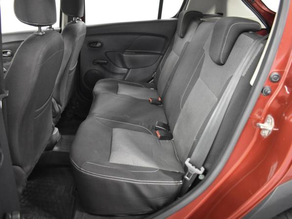 Renault Sandero II Рестайлинг с пробегом 2021 года, цена 1 229 100 рублей, 72033 км, хэтчбек, Автокод Объявления