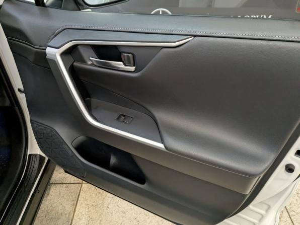 Toyota RAV4 V (XA50) с пробегом 2021 года, цена 3 390 000 рублей, 136228 км, внедорожник, Автокод Объявления